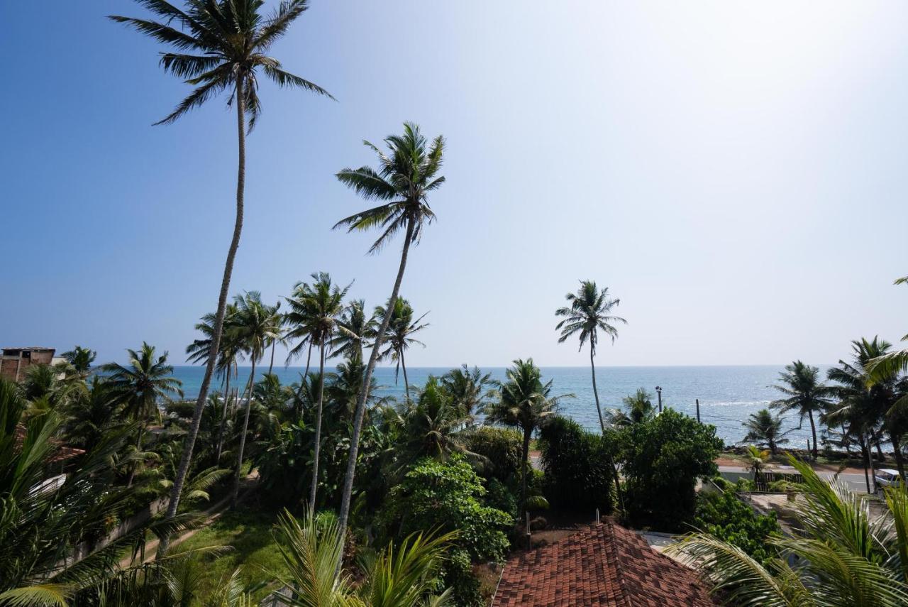 Plantation Surf Inn & Restaurant - Midigama Kelet Kültér fotó