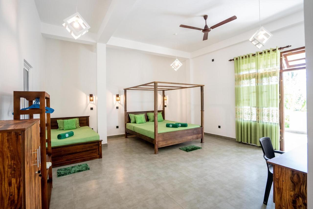 Plantation Surf Inn & Restaurant - Midigama Kelet Kültér fotó