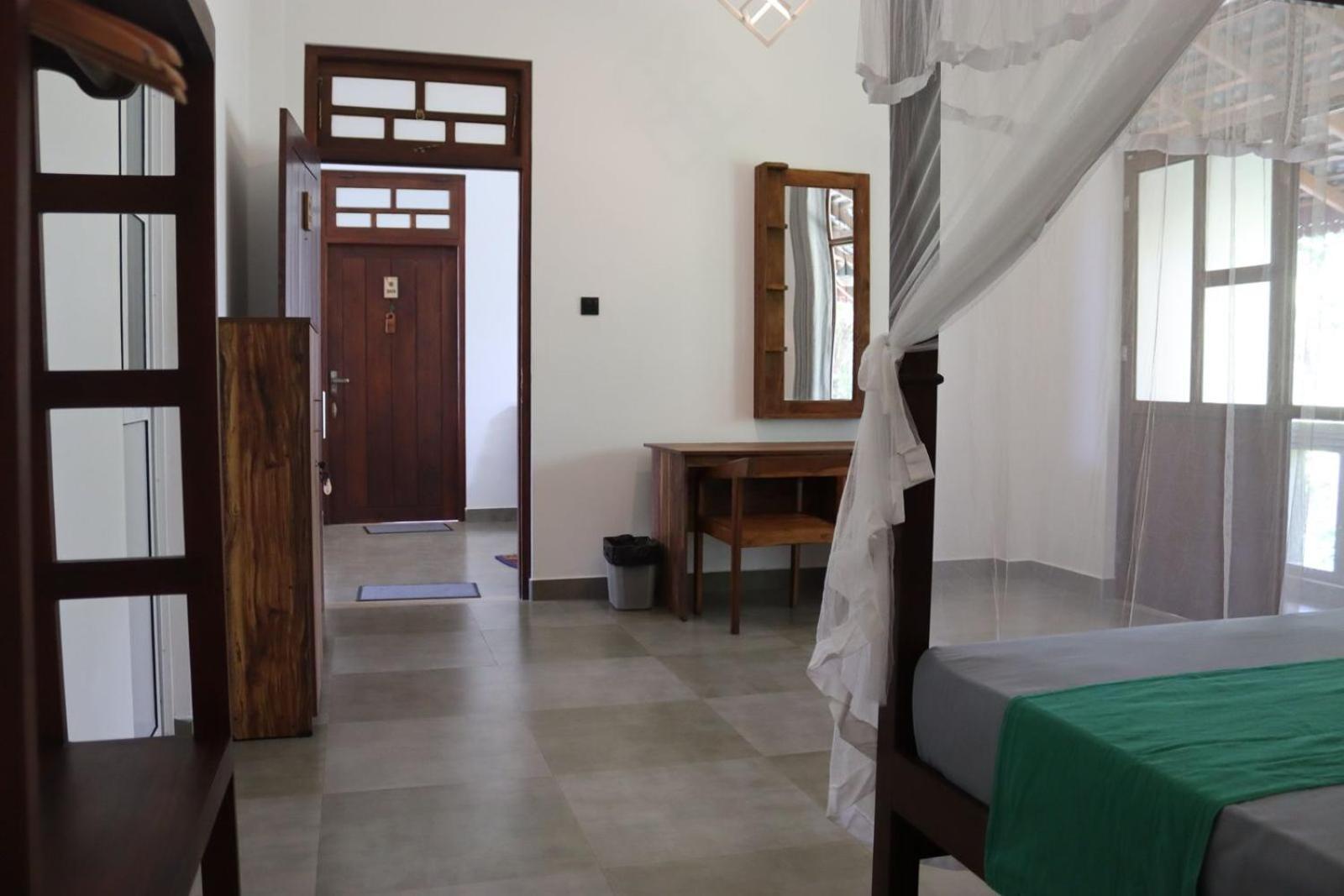 Plantation Surf Inn & Restaurant - Midigama Kelet Szoba fotó