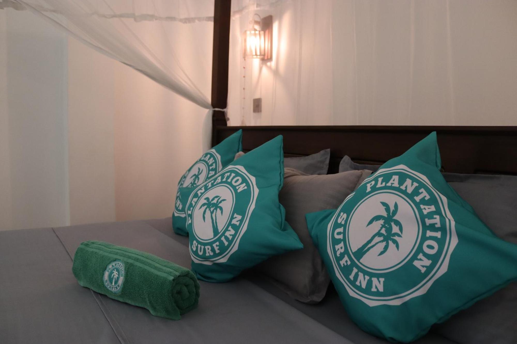 Plantation Surf Inn & Restaurant - Midigama Kelet Kültér fotó
