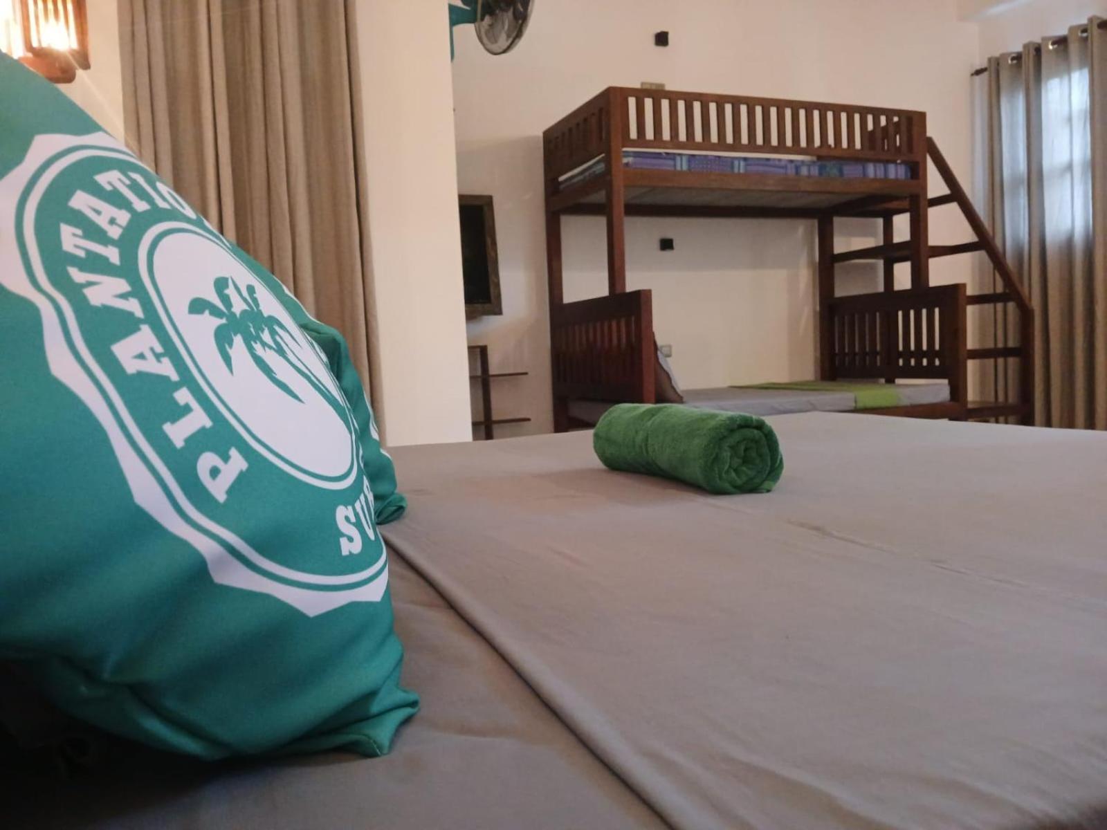 Plantation Surf Inn & Restaurant - Midigama Kelet Kültér fotó